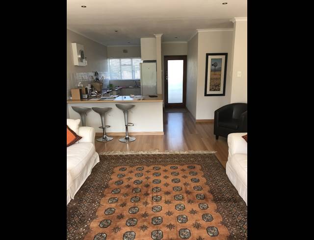 2 BEDROOM APARTMENT RENTED IN WYNBERG UPPER
